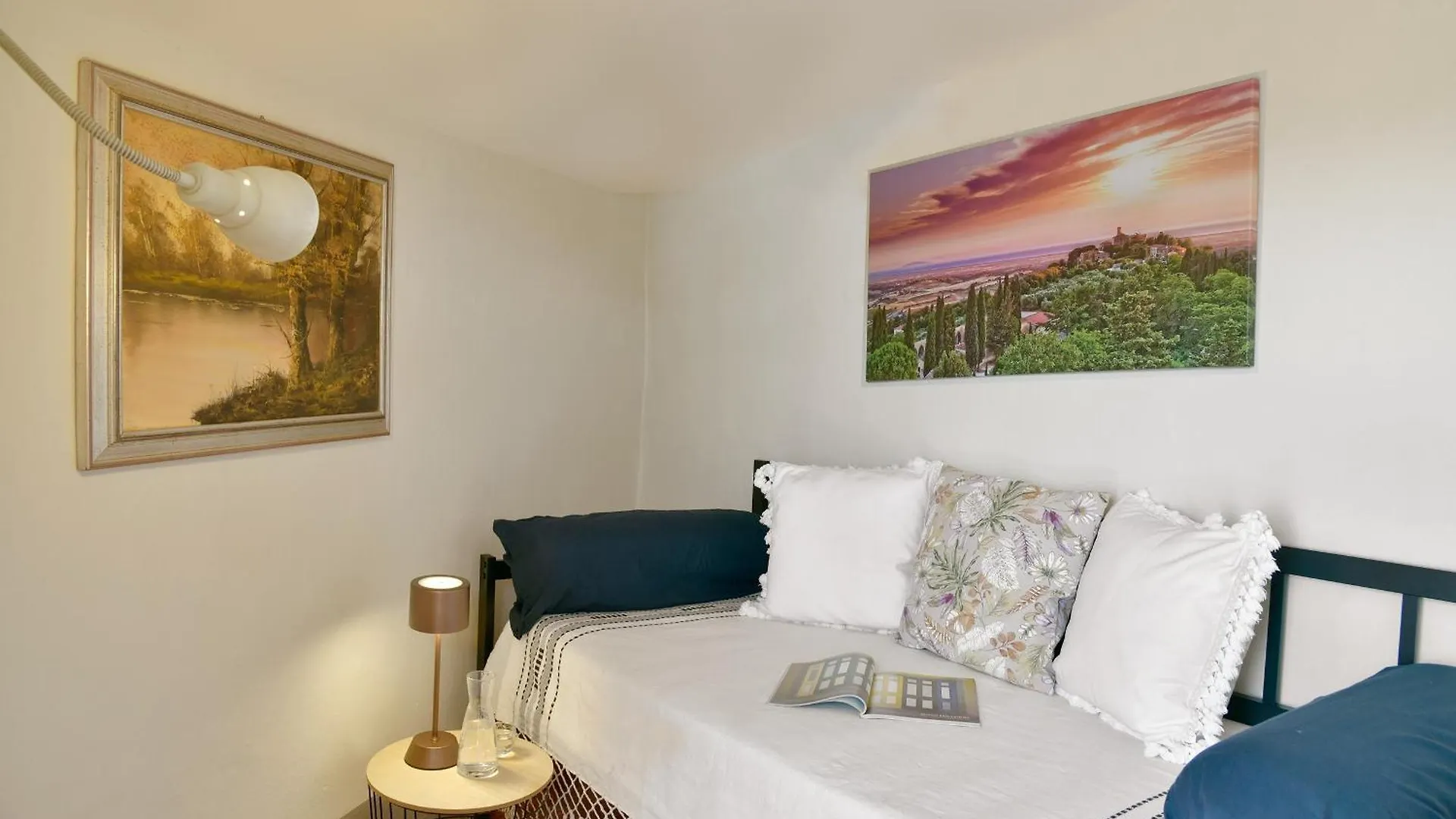 Civico 10 Apartment Casale Marittimo Italy